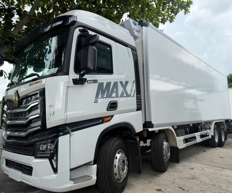 XE TẢI ĐÔNG LẠNH 4 CHÂN HOWO MAX 350 ML HT1380